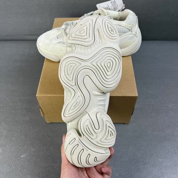 🛩NWT|Outdoor  Yeezy 500 durable shoes - Picture 4 of 5